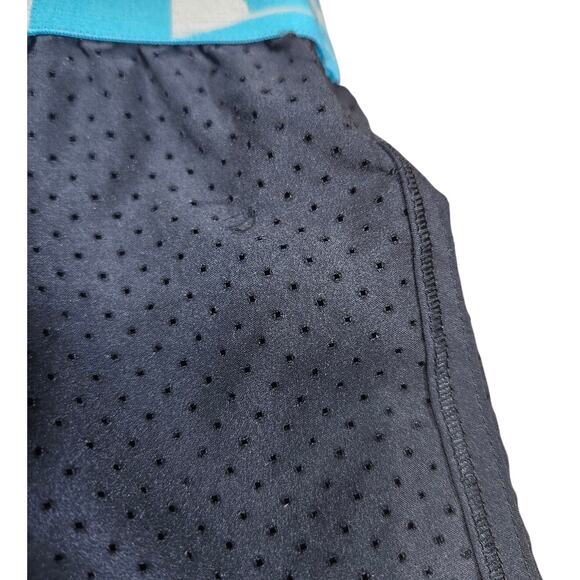 Under Armour Heat Gear Fitted Black Blue Athletic Gym Shorts M Elastic Waist - Picture 5 of 8